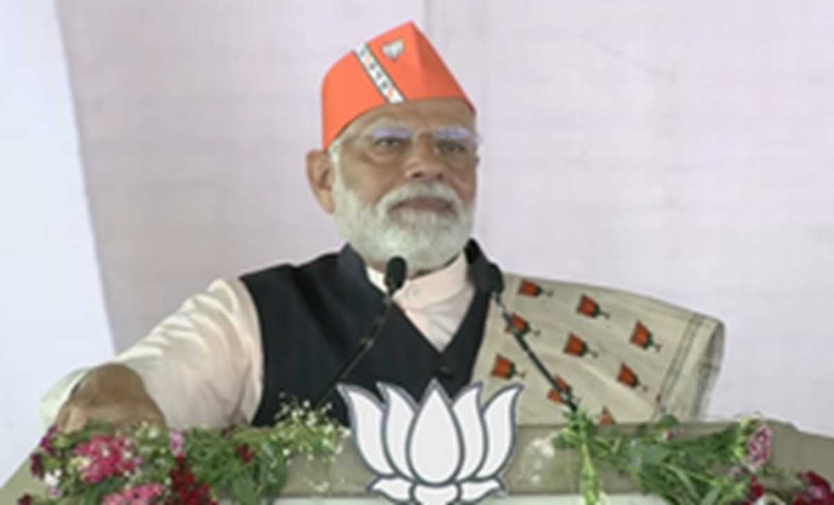 झामुमो-कांग्रेस पर पीएम मोदी का जोरदार हमला, बोले- इन्होंने लूटा है, हम लौटाएंगे, ये हमारी गारंटी है झामुमो-कांग्रेस पर पीएम मोदी का जोरदार हमला, बोले- इन्होंने लूटा है, हम लौटाएंगे, ये हमारी गारंटी है